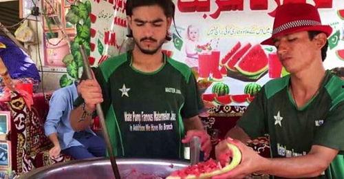 印度人吃瓜完整视频,一场视觉与味觉的“吃瓜”盛宴