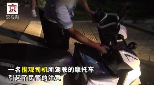 吃瓜群众黑衣小伙视频播放,瓜田李下，真相几何？